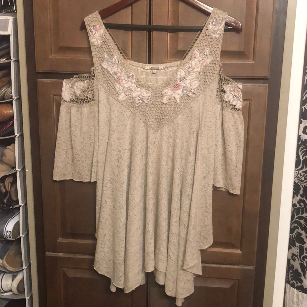 ❤️DRESS gimmicks By BKE❤️